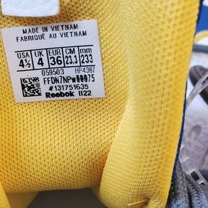 Reebok | Shoes | Reebok Solution Mid Trainers Basketball Sz 45 | Poshmark